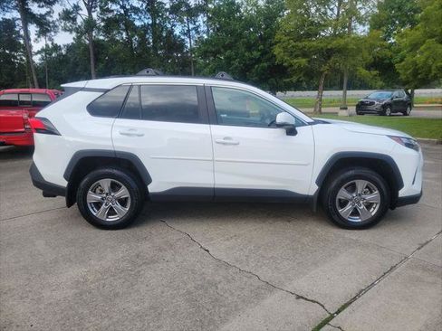 Certified 2025 Toyota RAV4 XLE FWD image 9