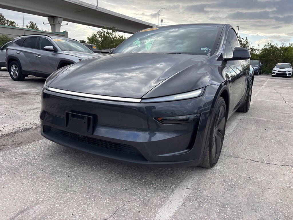 Used 2026 Tesla Model Y AWD image 7