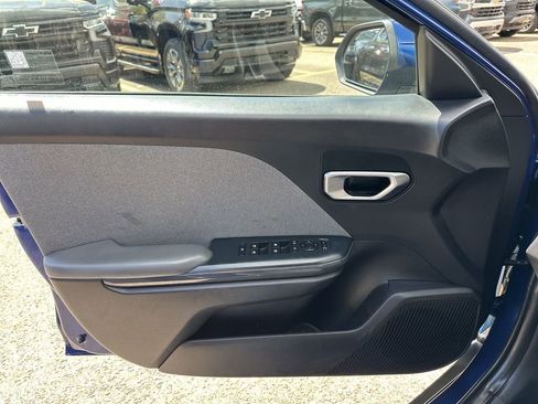 Used 2025 Kia K4 EX image 29