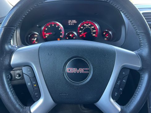 Used 2010 GMC Acadia SLE image 20