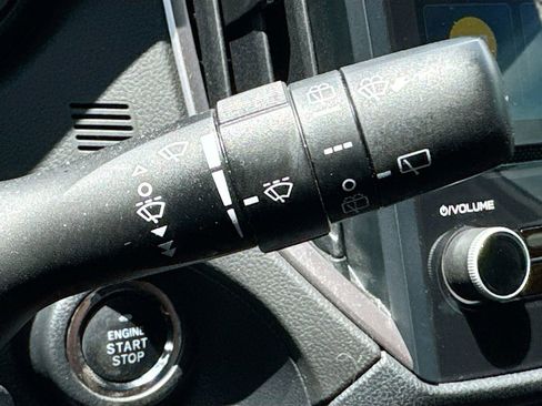 Used 2023 Subaru Forester Touring AWD/4WD image 13