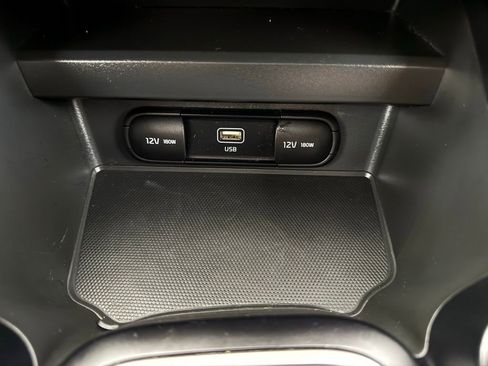 Used 2023 Kia Soul LX w/ LX Technology Package image 33