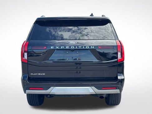 Used 2025 Ford Expedition Platinum AWD/4WD image 4