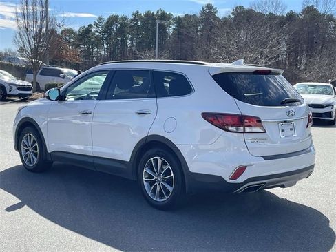 Used 2017 Hyundai Santa Fe SE w/ SE Premium Package 02 image 10