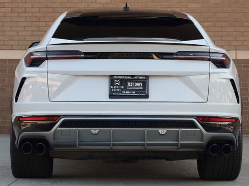 Used 2019 Lamborghini Urus AWD/4WD image 12