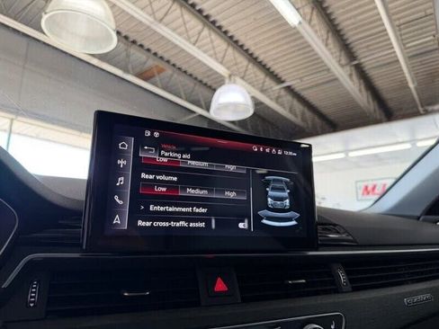 Used 2020 Audi A4 2.0T allroad Premium Plus w/ Premium Plus Package AWD/4WD image 30