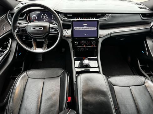 Used 2022 Jeep Grand Cherokee Overland image 14