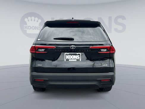 Used 2024 Toyota Grand Highlander AWD image 5