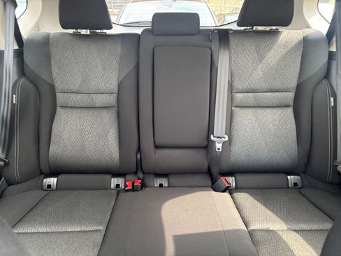 Used 2025 Nissan Rogue SV image 40