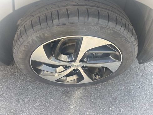 Used 2018 Hyundai Tucson Value w/ Cargo Package FWD image 20