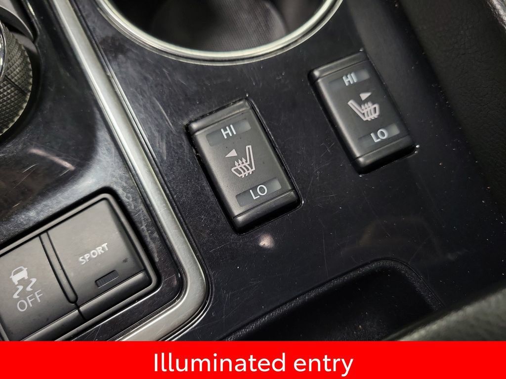 Used 2023 Nissan Maxima SL FWD image 18
