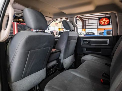 Used 2018 RAM 2500 SLT AWD/4WD image 31