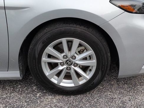 Used 2025 Toyota Camry LE FWD image 11