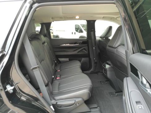 Used 2025 INFINITI QX60 Pure FWD image 24