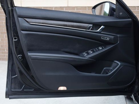 Used 2021 Honda Accord EX-L image 12