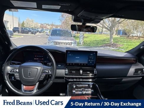 Certified 2023 Lincoln Navigator Reserve AWD/4WD image 15