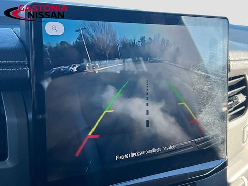 Used 2024 Ford Expedition Max XLT image 18