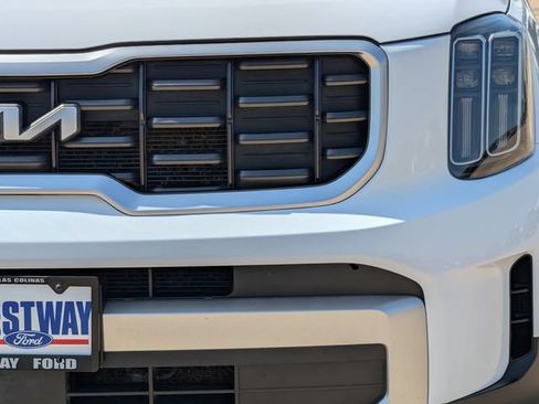 Used 2024 Kia Telluride S w/ S Sunroof Package FWD image 9