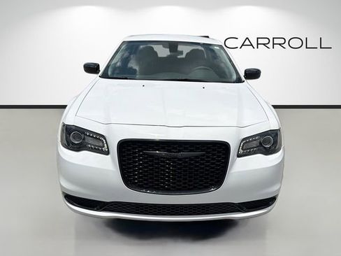 Used 2023 Chrysler 300 Touring w/ Sport Appearance Package RWD image 8