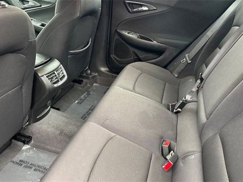 Used 2023 Chevrolet Malibu LT image 14