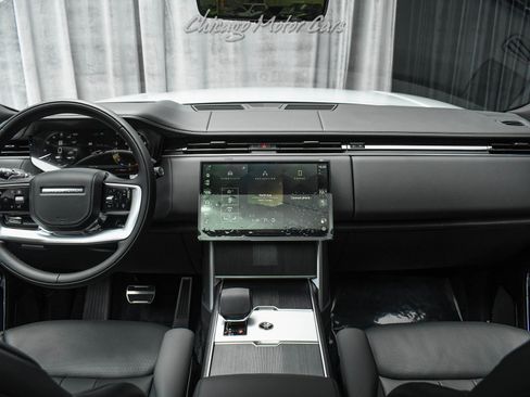 Used 2026 Land Rover Range Rover Long Wheelbase Autobiography AWD/4WD image 24