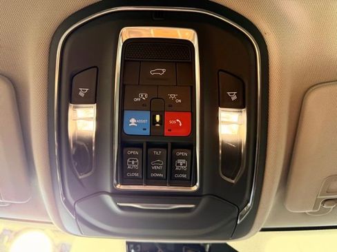 Used 2022 Jeep Grand Cherokee Limited 4xe AWD/4WD image 26