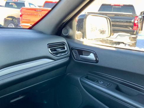 Used 2023 Dodge Durango SXT Launch Edition image 32