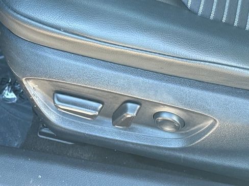 Used 2023 Toyota Camry SE image 47