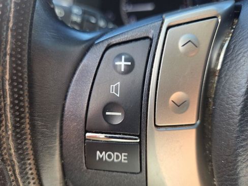 Used 2014 Lexus ES 350 w/ Luxury Package FWD image 12