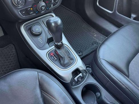 Used 2018 Jeep Compass Latitude w/ Popular Equipment Group AWD/4WD image 33