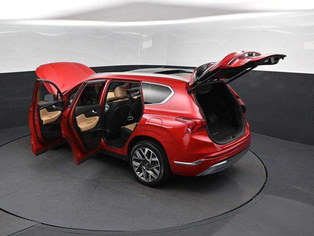Used 2023 Hyundai Santa Fe Calligraphy FWD image 2