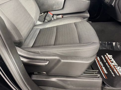 Used 2025 Chevrolet Silverado 1500 Custom Trail Boss image 31