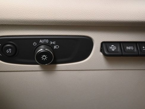 Used 2023 Buick Envision Avenir AWD/4WD image 24