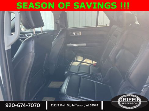 Used 2023 Ford Explorer XLT w/ Equipment Group 202A image 9