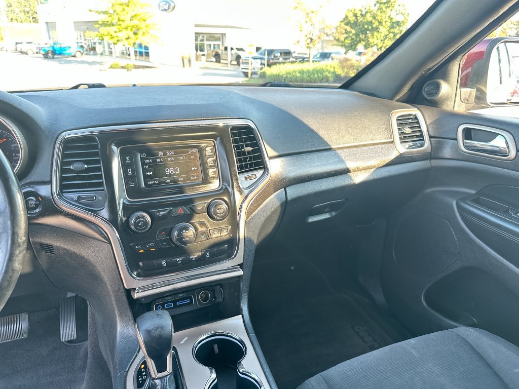 Used 2016 Jeep Grand Cherokee Laredo RWD image 20