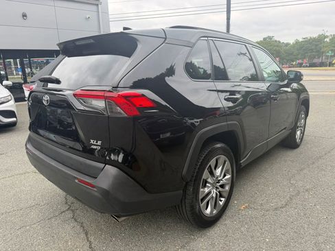 Used 2023 Toyota RAV4 XLE Premium AWD/4WD image 8