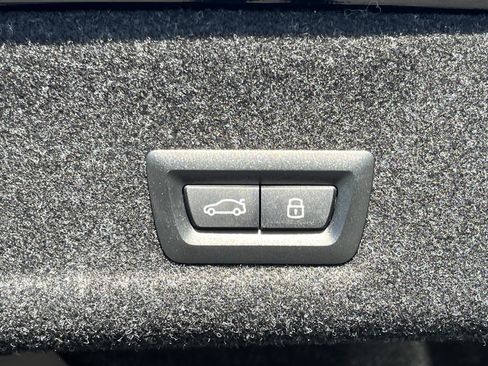 New 2026 BMW 330i Sedan w/ Premium Package image 29