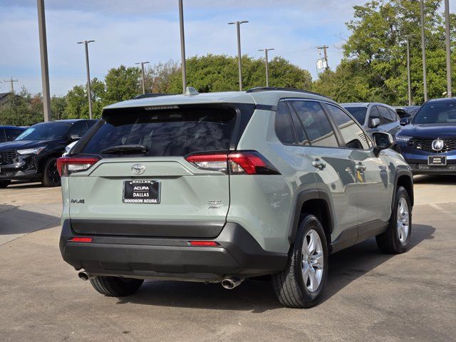 Used 2021 Toyota RAV4 XLE w/ Convenience Package AWD/4WD image 6