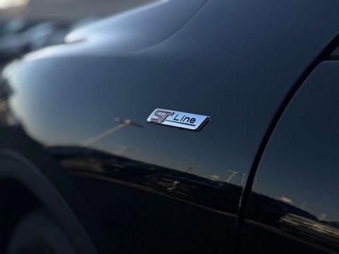 Used 2025 Ford Escape ST-Line image 2