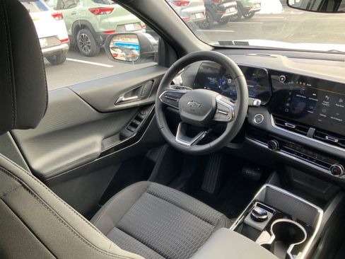 New 2026 Chevrolet Equinox LT w/ Midnight Edition image 14