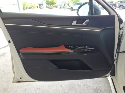 Used 2025 Kia K5 GT-Line w/ GT-Line Premium Package FWD image 4