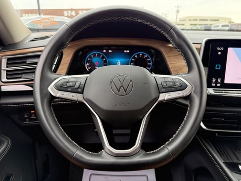 Used 2025 Volkswagen Atlas SE AWD/4WD image 20
