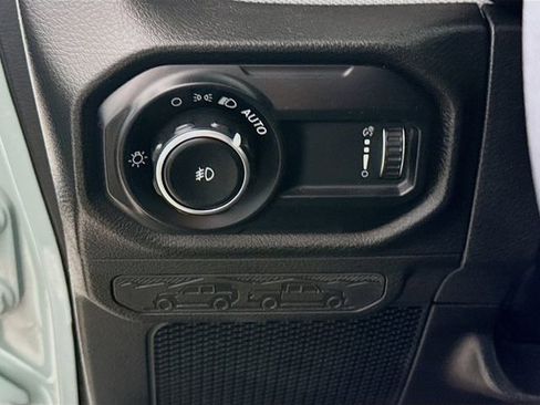 Used 2024 Jeep Wrangler Sport S image 10