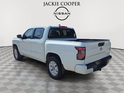 Used 2024 Nissan Frontier SV w/ SV Convenience Package RWD image 7