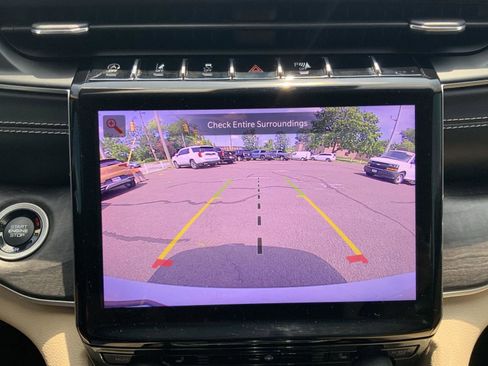 Used 2022 Jeep Grand Cherokee L Limited image 22