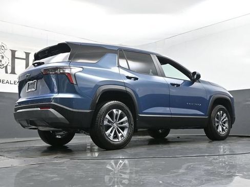 New 2026 Chevrolet Equinox LT w/ Convenience Package II FWD image 11