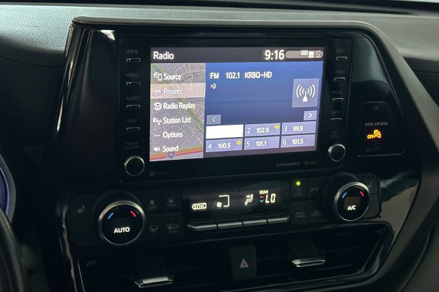 Certified 2021 Toyota Highlander XLE AWD/4WD image 22