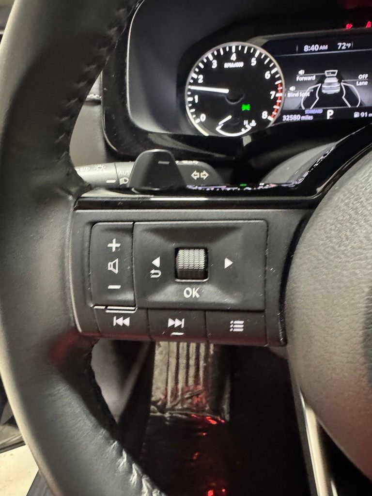 Used 2023 Nissan Pathfinder SV FWD image 14