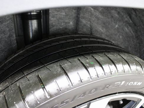 Used 2024 Volkswagen Atlas Cross Sport SEL Premium R-Line image 34