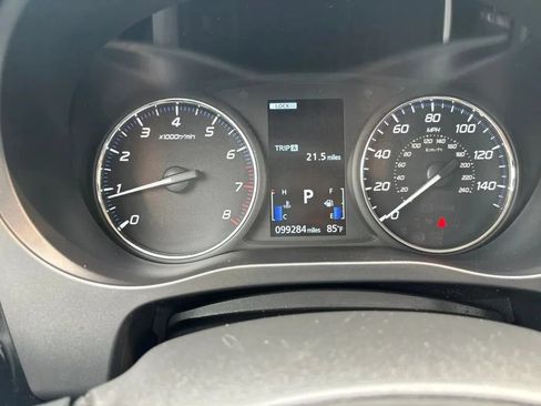 Used 2018 Mitsubishi Outlander SEL AWD/4WD image 20